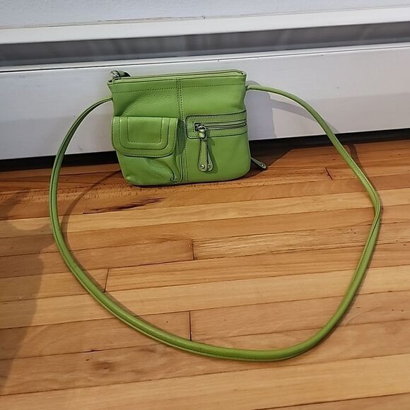 CLARKS LIME Green CROSSBODY Shoulder Bag Handbag Lots Of Pockets - Picture 1 of 7